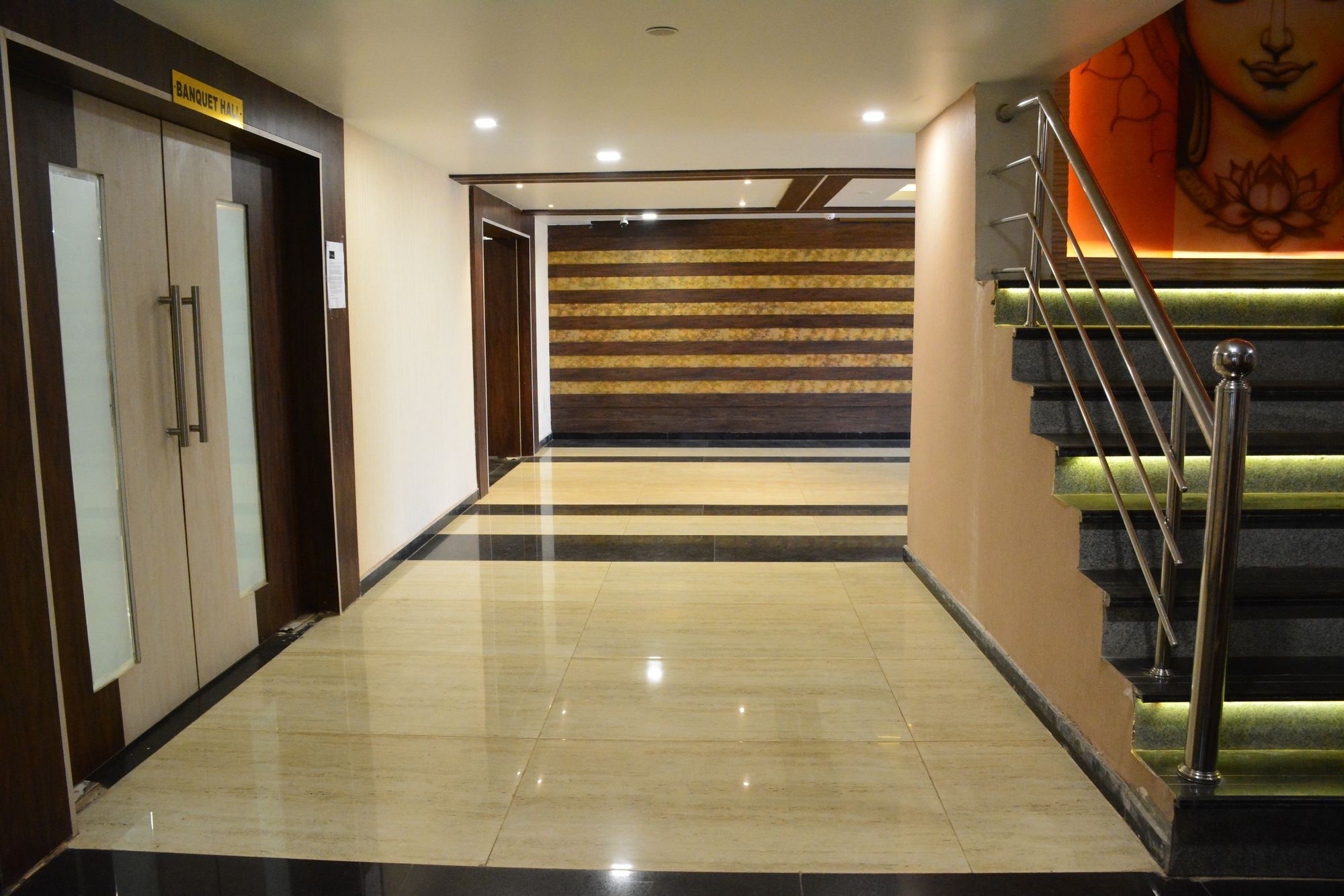 The Suncity Hotel Bhubaneswar Exterior photo